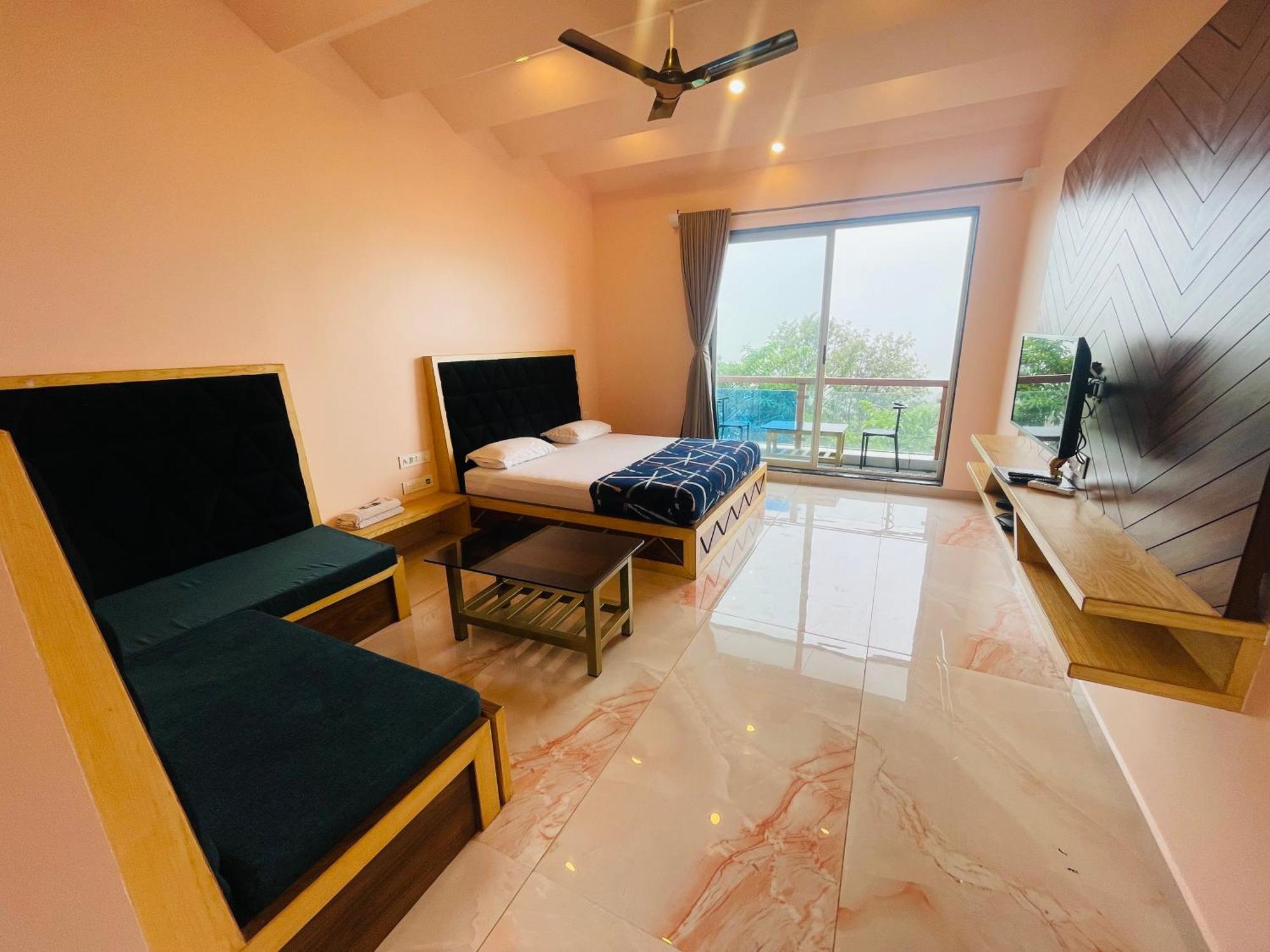 Natural Resort Panhala Экстерьер фото