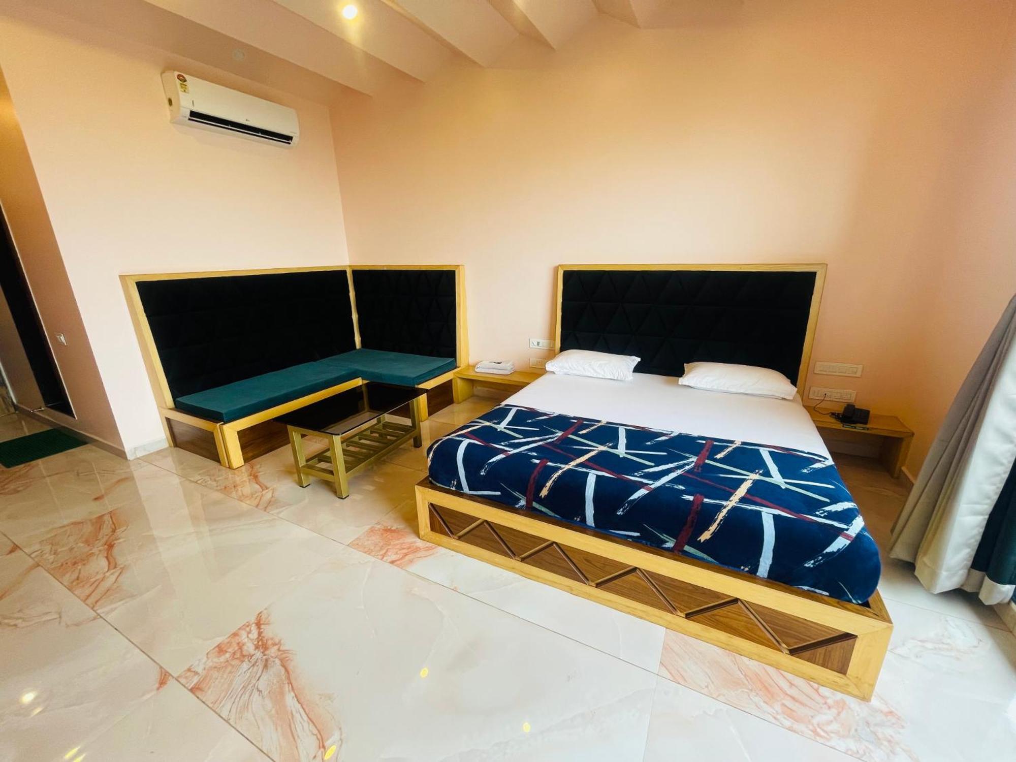 Natural Resort Panhala Экстерьер фото