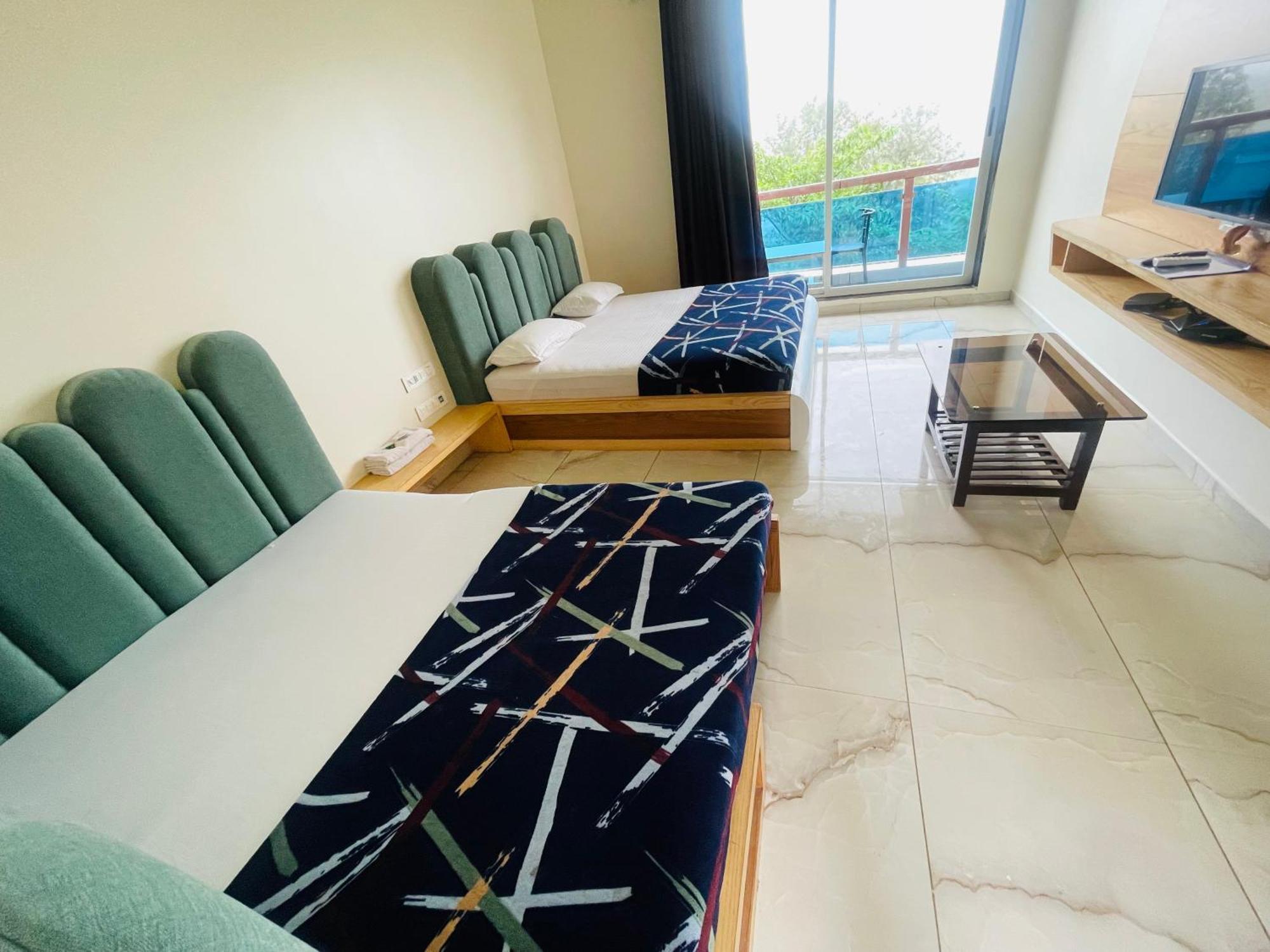 Natural Resort Panhala Экстерьер фото