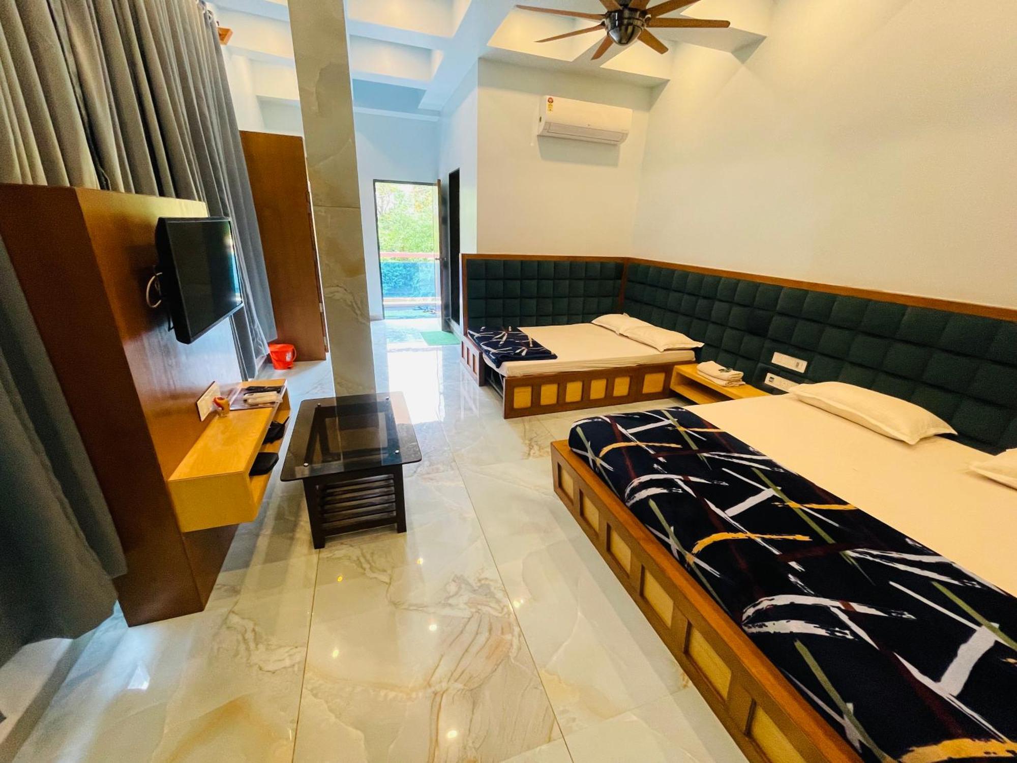 Natural Resort Panhala Экстерьер фото
