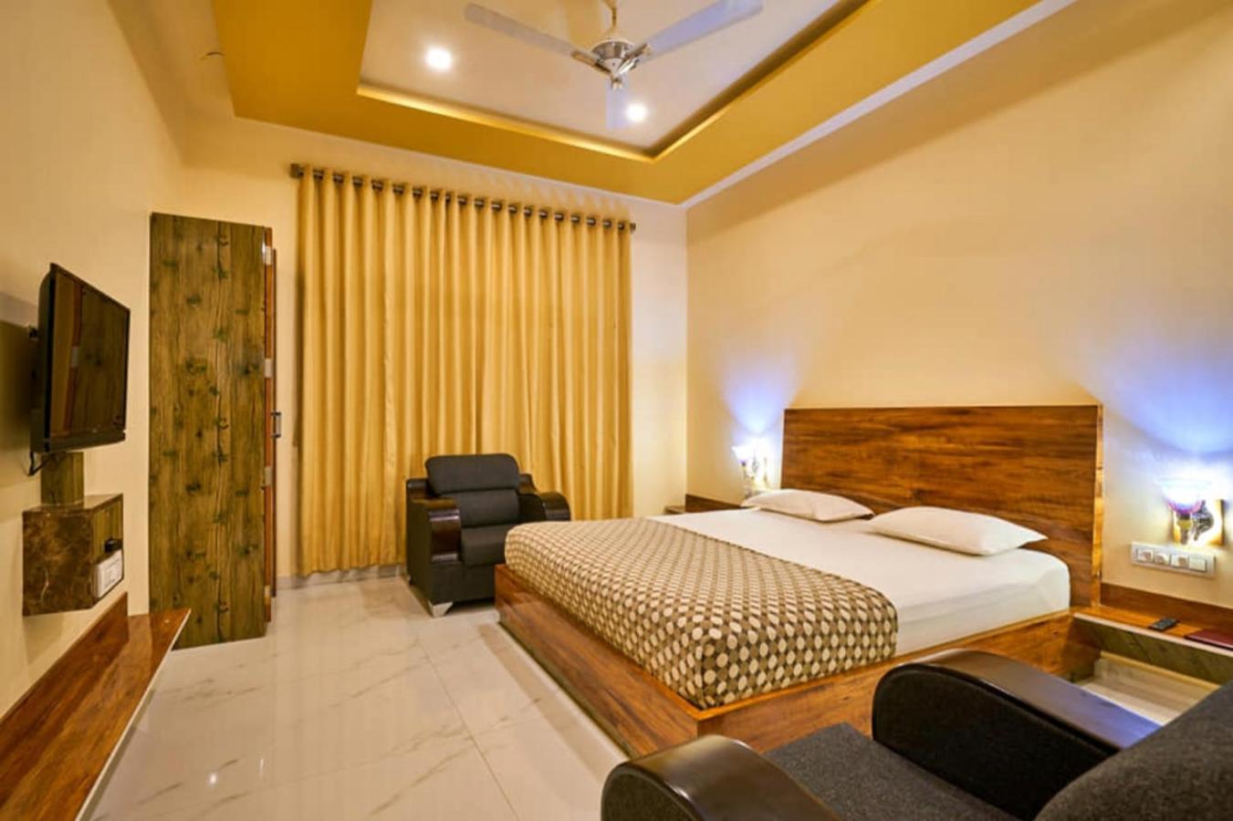 Natural Resort Panhala Экстерьер фото